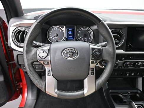 Used 2019 Toyota Tacoma Limited AWD/4WD image 14