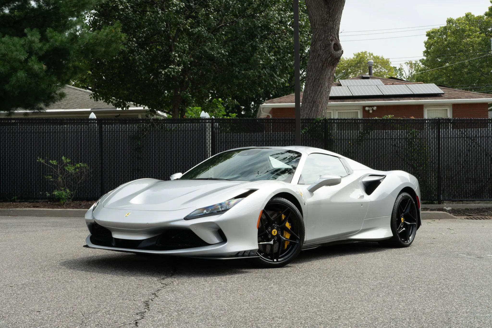 Used 2022 Ferrari F8 Tributo RWD image 4