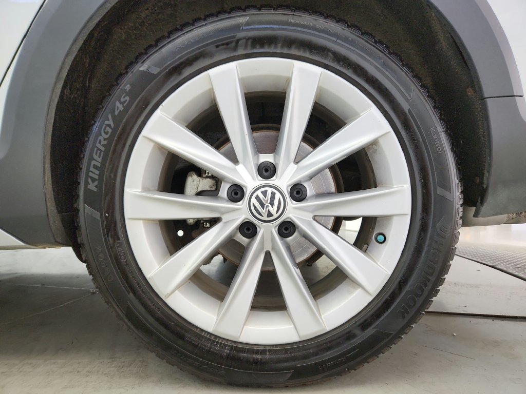 Used 2019 Volkswagen Golf Alltrack S AWD/4WD image 35