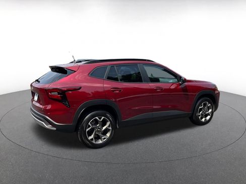 Used 2025 Chevrolet Trax LT w/ LT Convenience Package FWD image 15