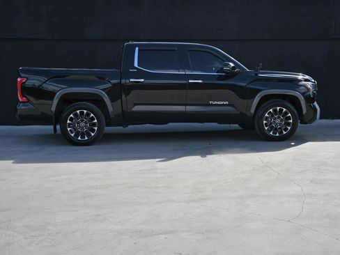 Used 2022 Toyota Tundra Limited image 6