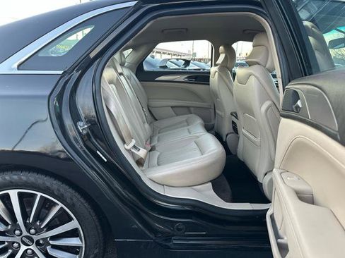 Used 2017 Lincoln MKZ Premiere image 16