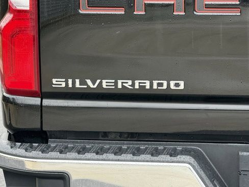 Used 2021 Chevrolet Silverado 2500 LTZ w/ LTZ Premium Package image 44