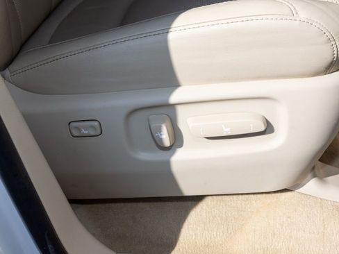 Used 2020 Lexus LX 570 4WD w/ Luxury Package image 69