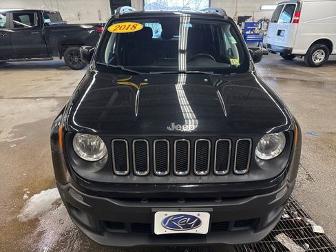 Used 2018 Jeep Renegade Latitude w/ Popular Equipment Group image 2
