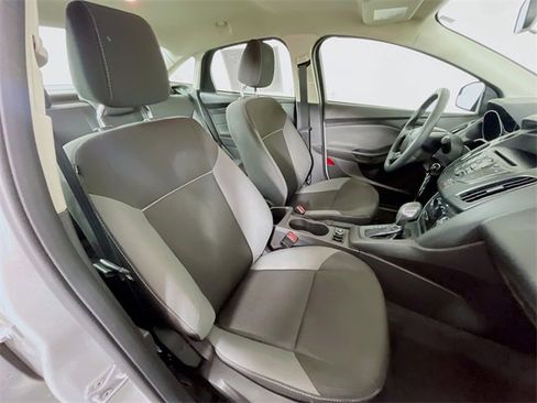 Used 2014 Ford Focus S image 24