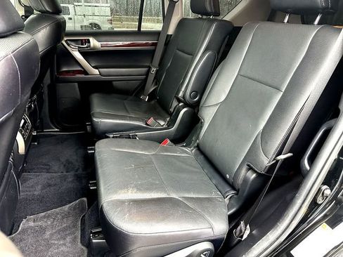 Used 2017 Lexus GX 460 Premium image 19