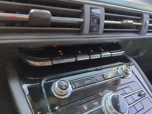 Used 2022 Lincoln Corsair AWD w/ Equipment Group 101A image 14