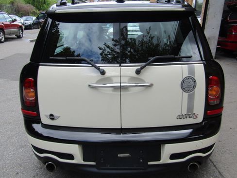 Used 2010 MINI Cooper Clubman S image 12