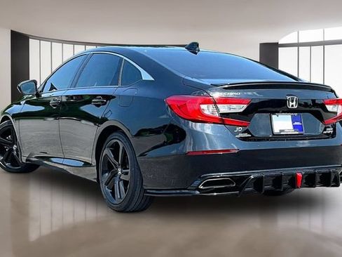 Used 2021 Honda Accord Sport image 4