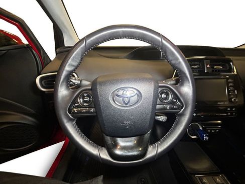 Used 2021 Toyota Prius Prime LE image 12