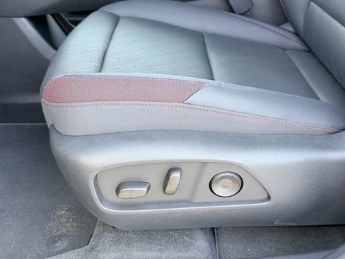 New 2026 Chevrolet Equinox RS image 23