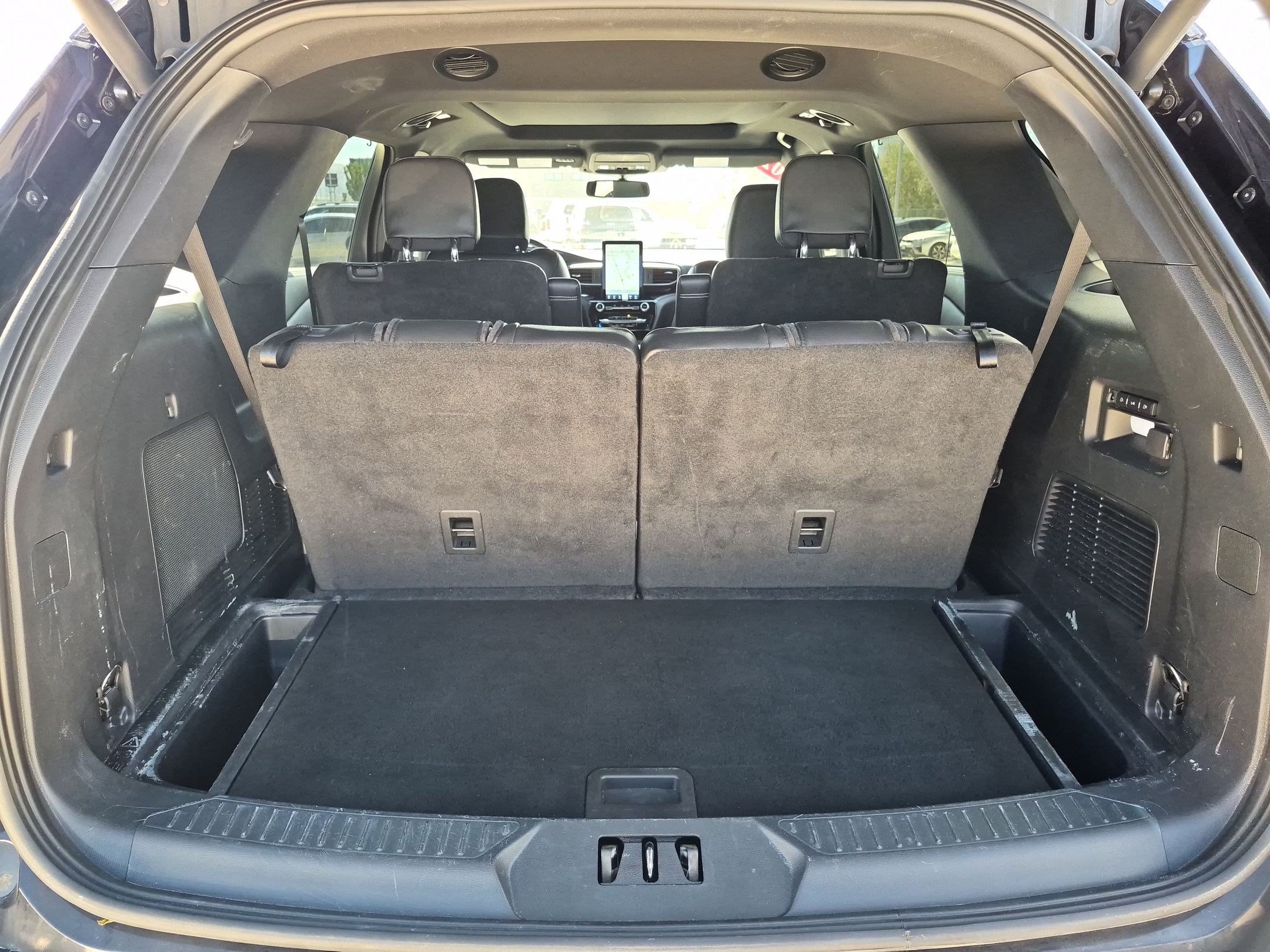 Used 2022 Ford Explorer ST w/ Equipment Group 401A AWD/4WD image 33