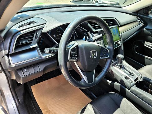 Used 2018 Honda Civic EX-T image 19