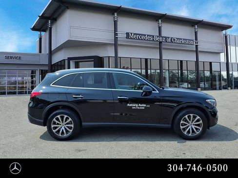 Used 2025 Mercedes-Benz GLC 300 4MATIC image 2
