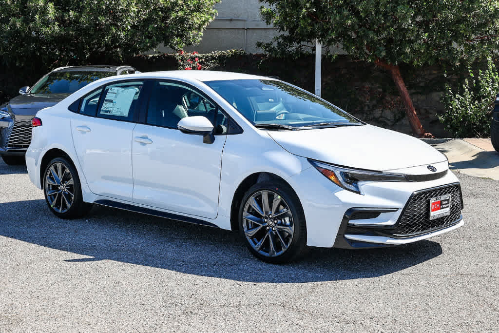 New 2027 Toyota Corolla SE w/ SE Package FWD image 3