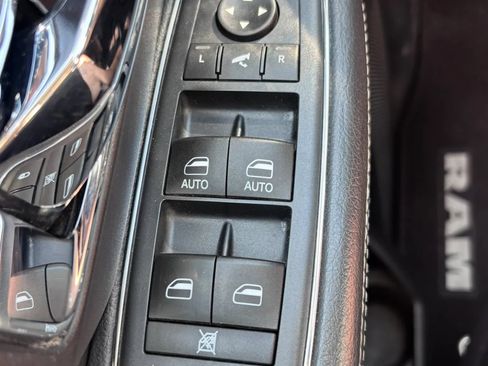 Used 2016 RAM 2500 Laramie AWD/4WD image 8