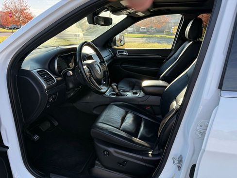 Used 2020 Jeep Grand Cherokee Limited image 9