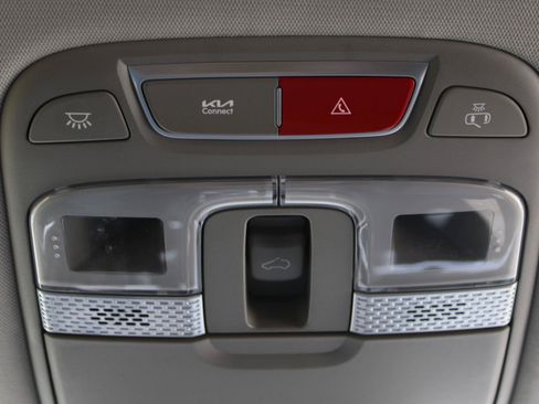 Used 2025 Kia Telluride S AWD/4WD image 12