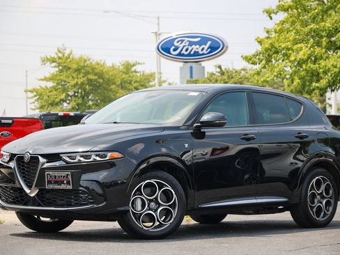 Used 2024 Alfa Romeo Tonale Ti AWD/4WD image 2