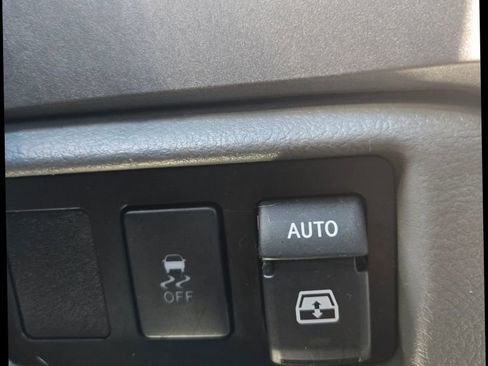 Used 2016 Toyota Sequoia Platinum image 23