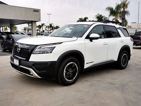 Certified 2024 Nissan Pathfinder Rock Creek AWD/4WD image 9