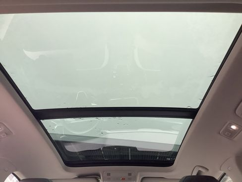 New 2026 Volkswagen Taos SE FWD image 19