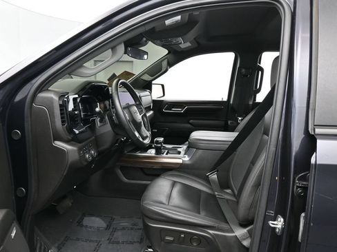 Used 2024 Chevrolet Silverado 1500 RST AWD/4WD image 10