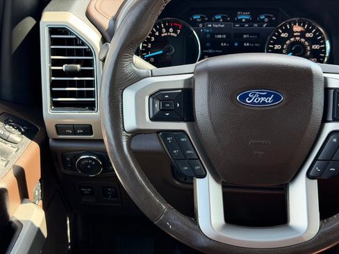 Used 2019 Ford F150 King Ranch w/ Equipment Group 601A Luxury AWD/4WD image 29