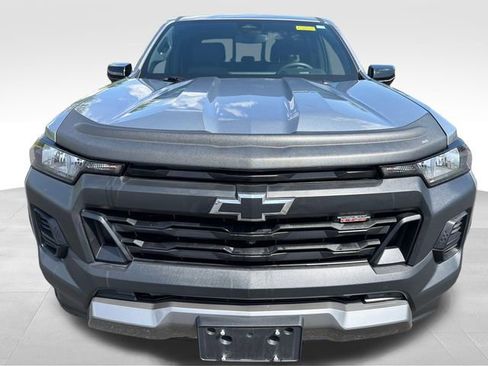 Used 2024 Chevrolet Colorado Trail Boss w/ Technology Package AWD/4WD image 10