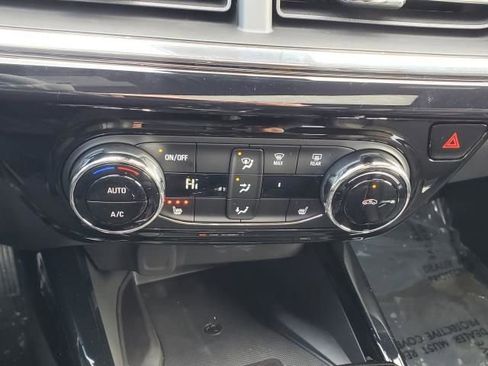 New 2026 Chevrolet Trax RS w/ Sunroof Package image 24