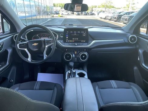 Certified 2024 Chevrolet Blazer LT w/ Convenience Package FWD image 20