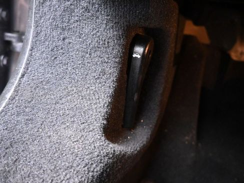 Used 2021 Jaguar F-TYPE Convertible image 27