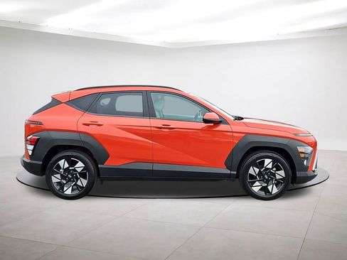 Used 2024 Hyundai Kona SEL image 8