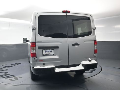 Used 2017 Nissan NV 3500 S w/ Power Package image 8