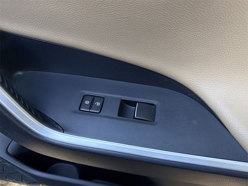 Used 2019 Toyota RAV4 Limited image 38