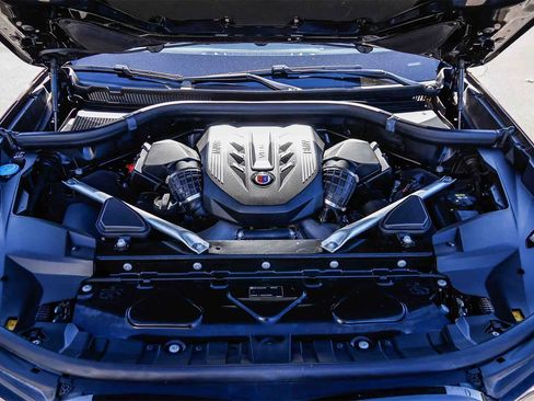 Used 2022 BMW ALPINA XB7 image 32