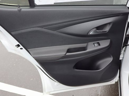 New 2026 Buick Envista Avenir FWD image 16