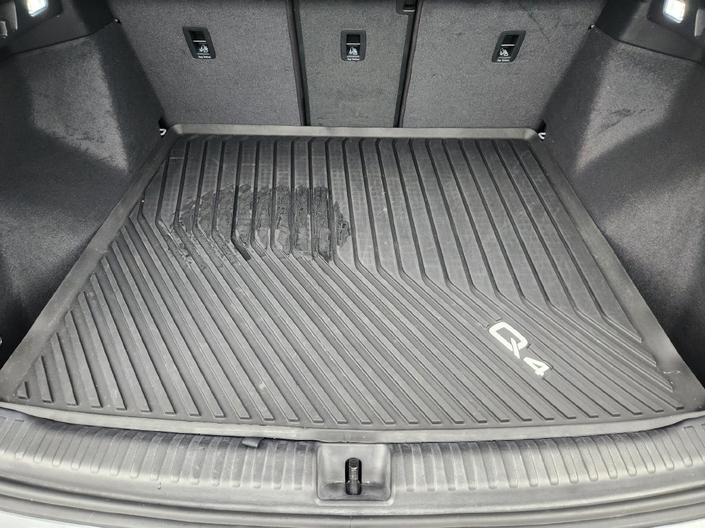 Used 2023 Audi Q4 e-tron Premium Plus AWD/4WD image 36