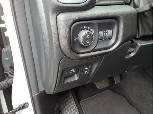 Used 2025 RAM 1500 Big Horn AWD/4WD image 22