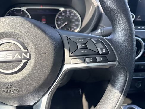 Used 2025 Nissan Sentra SV image 14