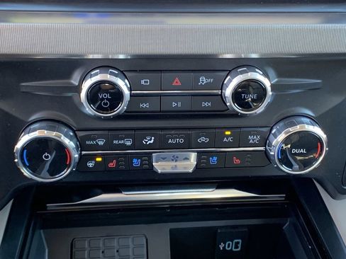New 2026 Ford F350 Platinum w/ Platinum Plus Package AWD/4WD image 39