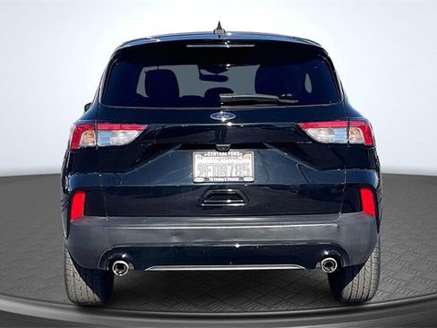 Used 2022 Ford Escape SE w/ SE Sport Appearance Package image 4