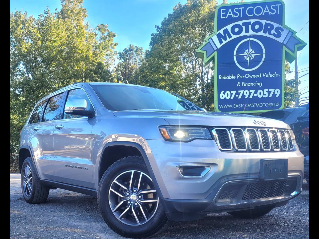 Used 2017 Jeep Grand Cherokee Limited w/ Luxury Group II AWD/4WD image 1