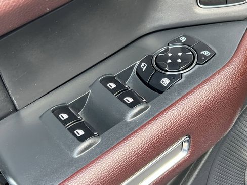 Used 2023 Ford Expedition Max Limited image 13