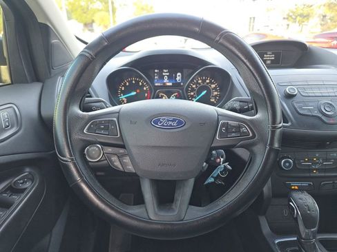 Used 2019 Ford Escape S image 12