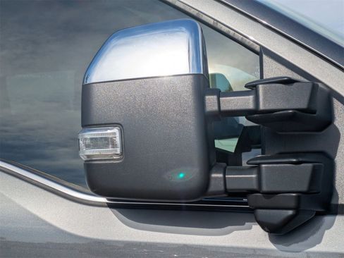 Used 2024 Ford F250 Platinum image 10