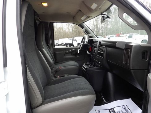 Used 2022 Chevrolet Express 2500 w/ Driver Convenience Package image 35