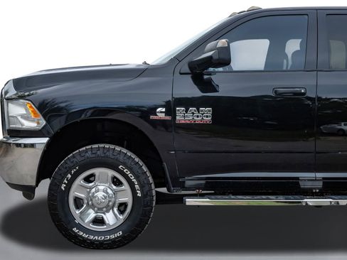 Used 2017 RAM 2500 Tradesman w/ Chrome Appearance Group image 10