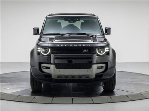 New 2026 Land Rover Defender 110 S AWD/4WD image 8